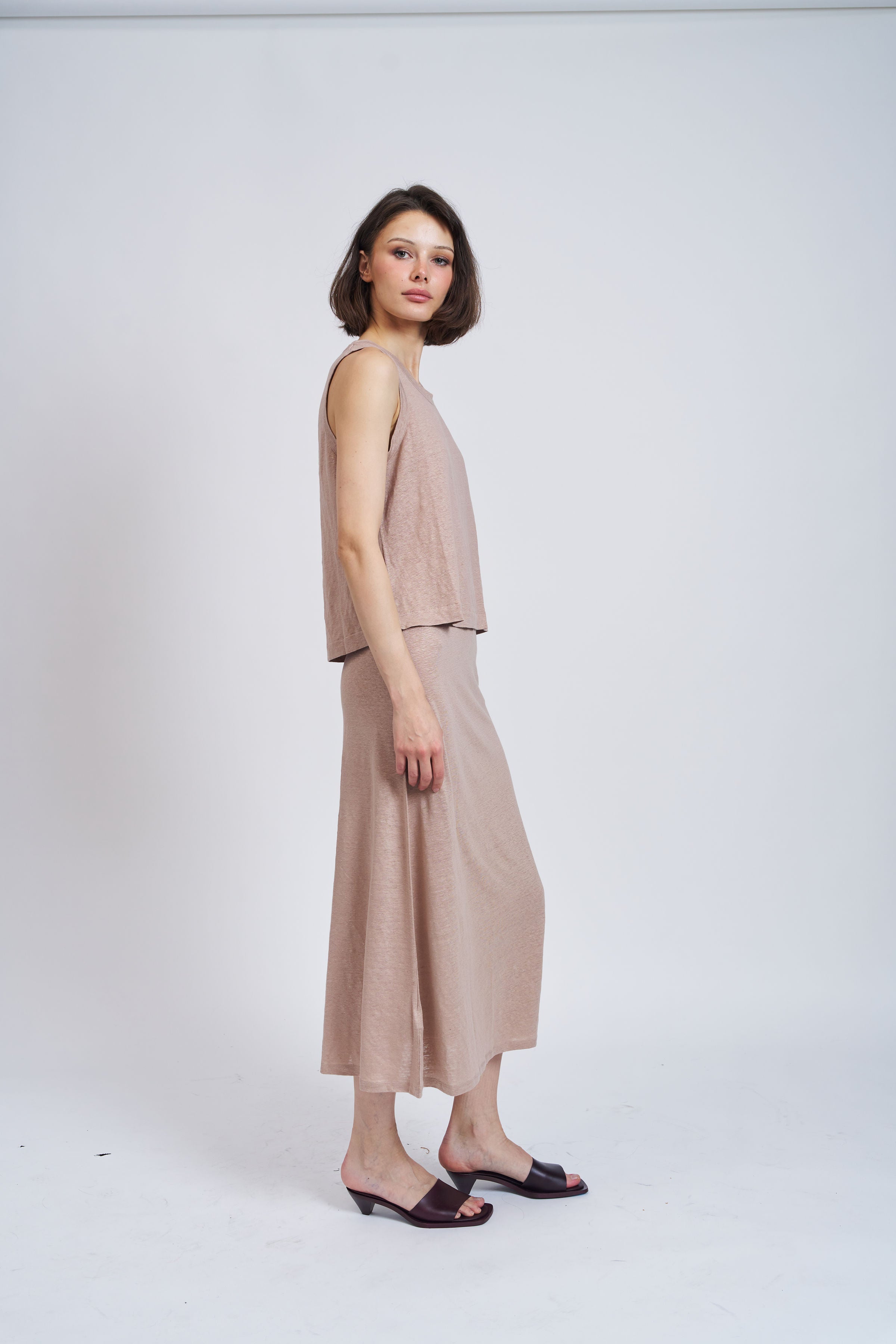 Stretch Linen Pull On Maxi Skirt in Desert
