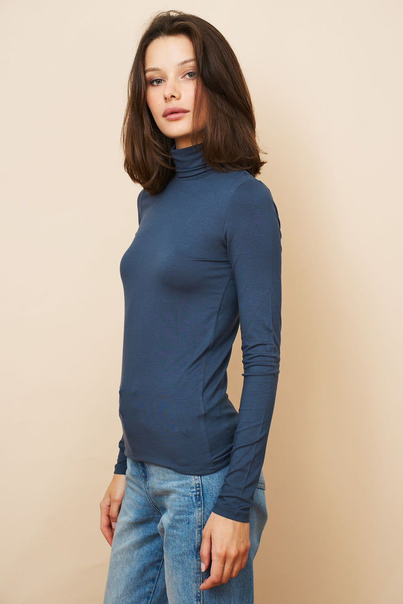 Majestic Soft Touch Long Sleeve Turtleneck in Encre