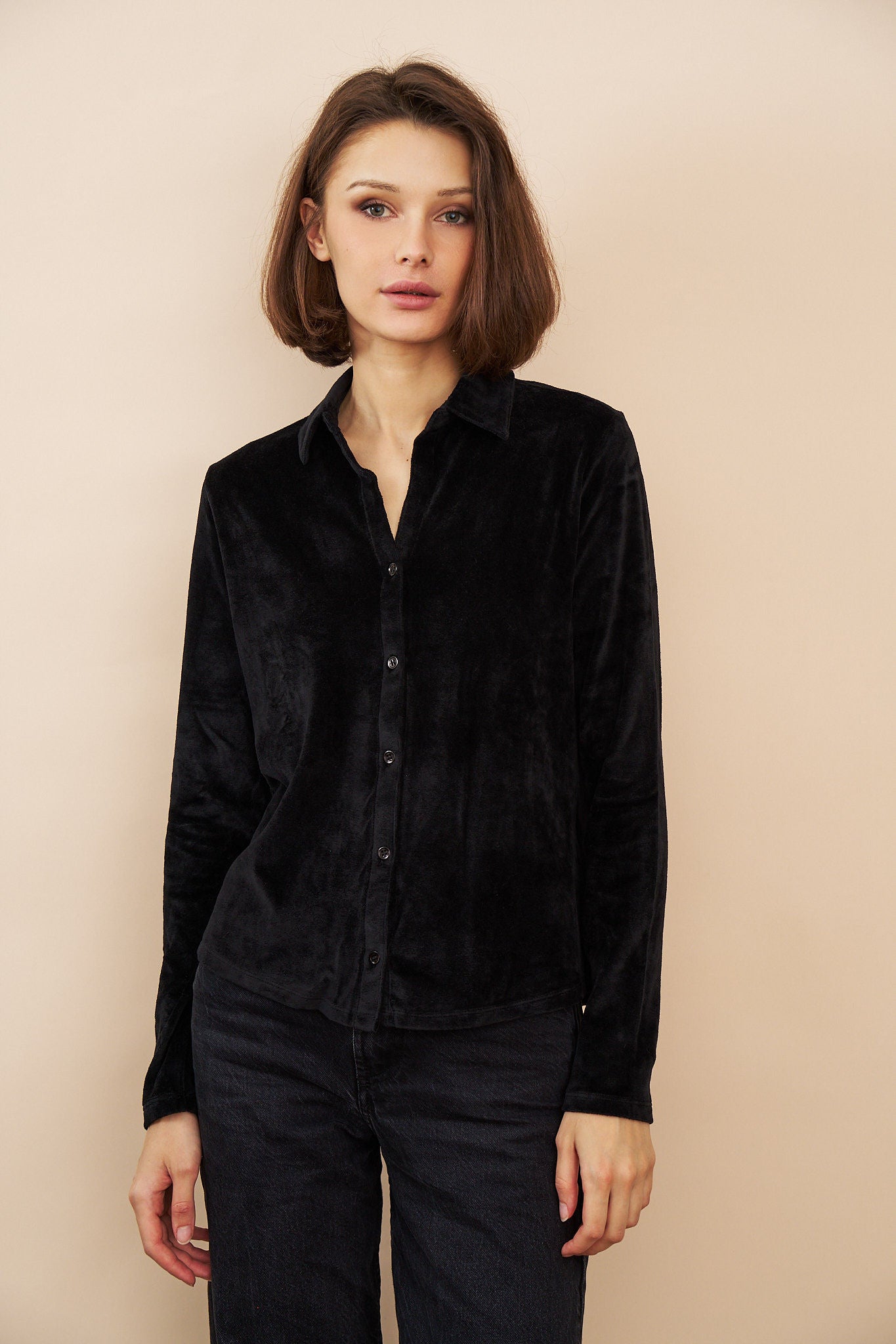 Velour Long Sleeve Button Down in Noir