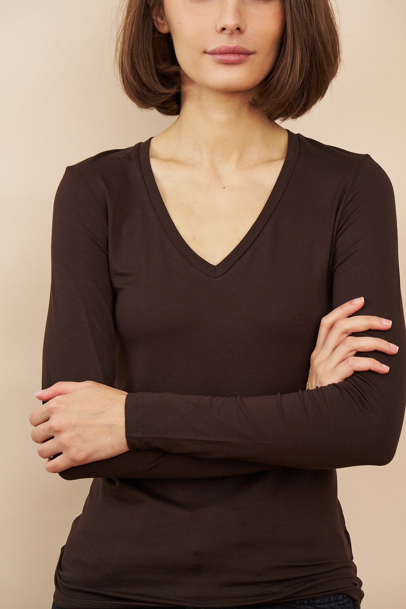 Majestic Long Sleeve Viscose V-Neck Tee in Coffee
