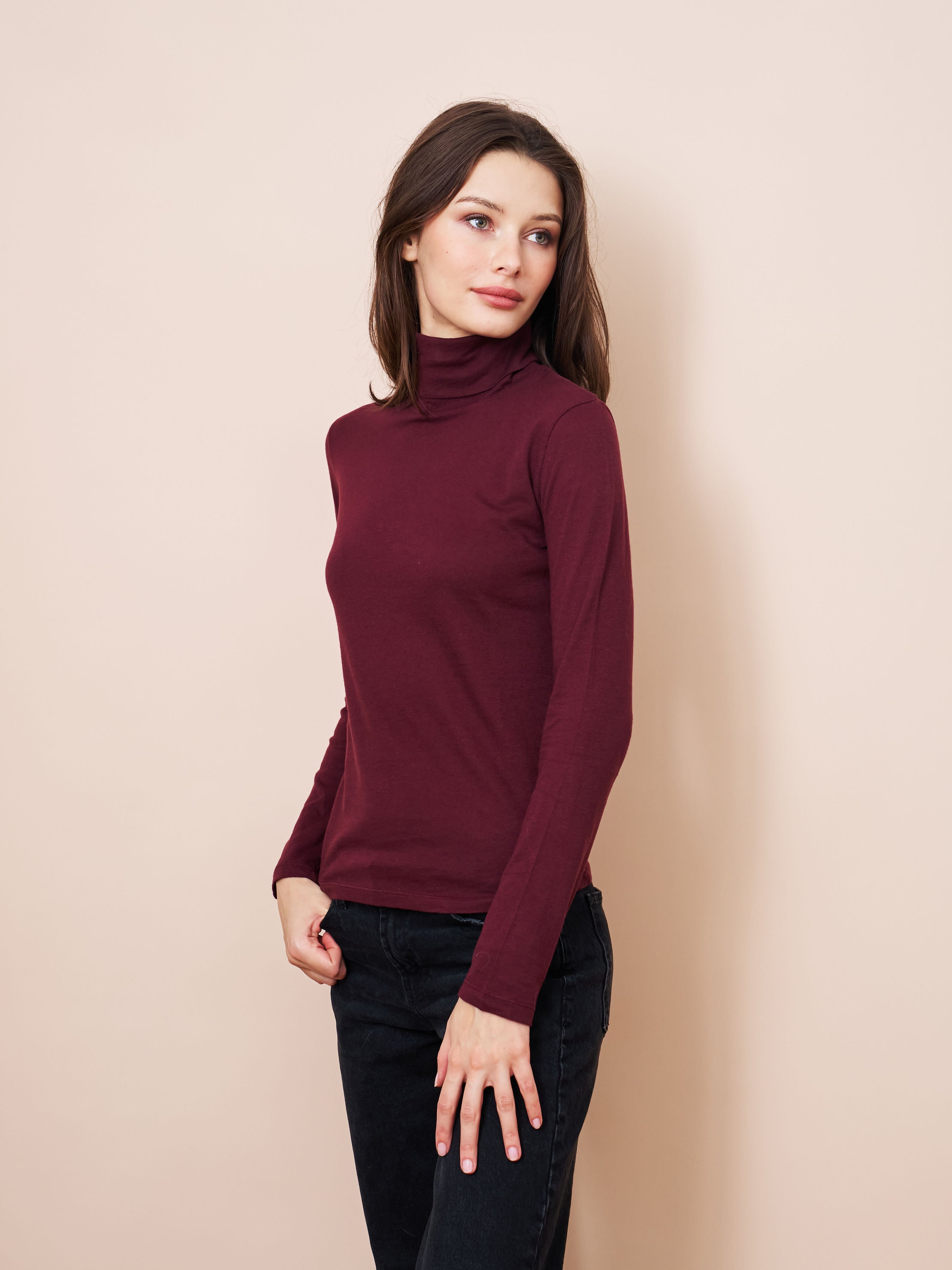 Majestic Long Sleeve Cotton/Cashmere Turtleneck in Prune