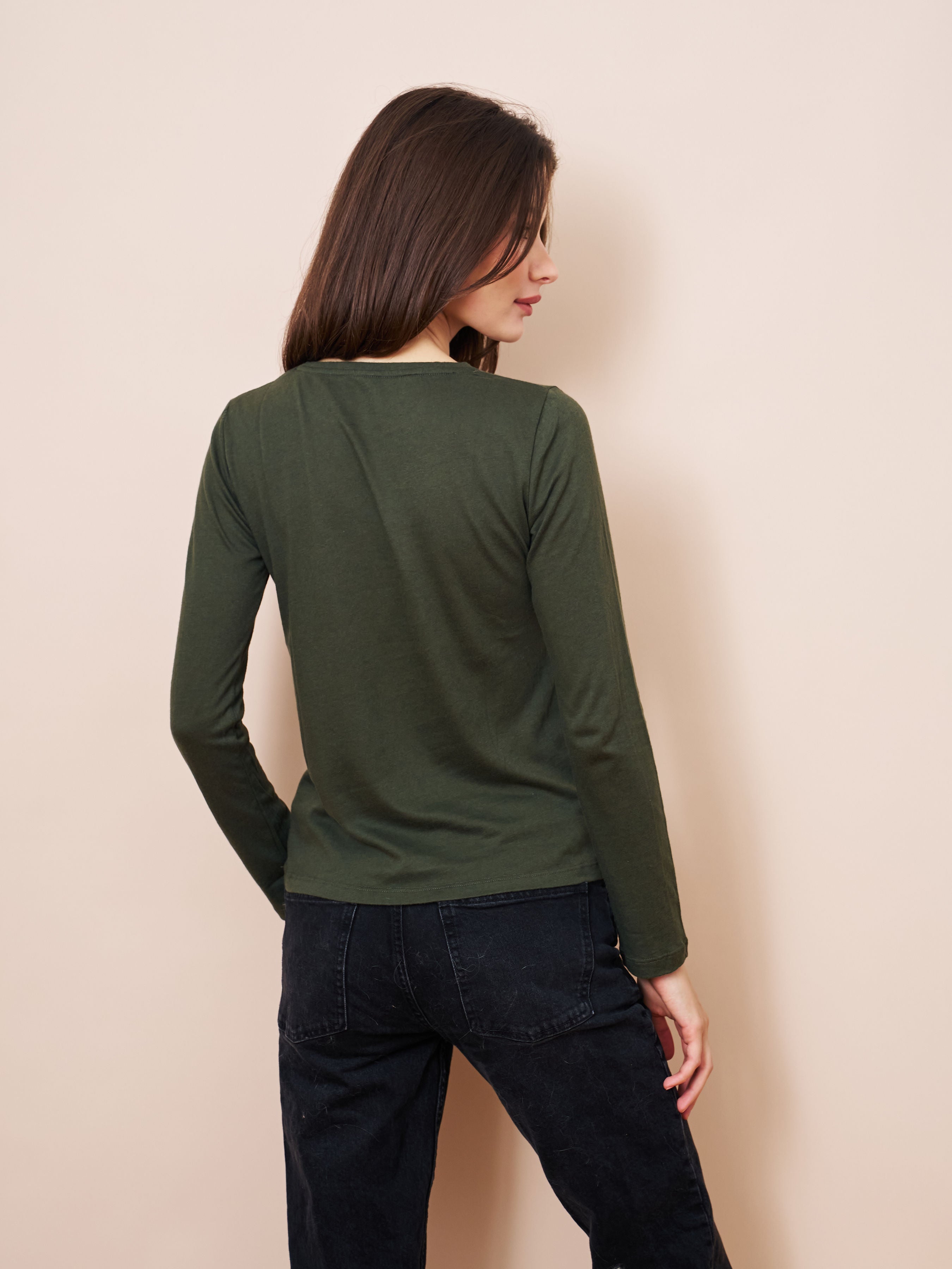 Majestic Long Sleeve Cotton/Cashmere Crewneck Tee in Forest