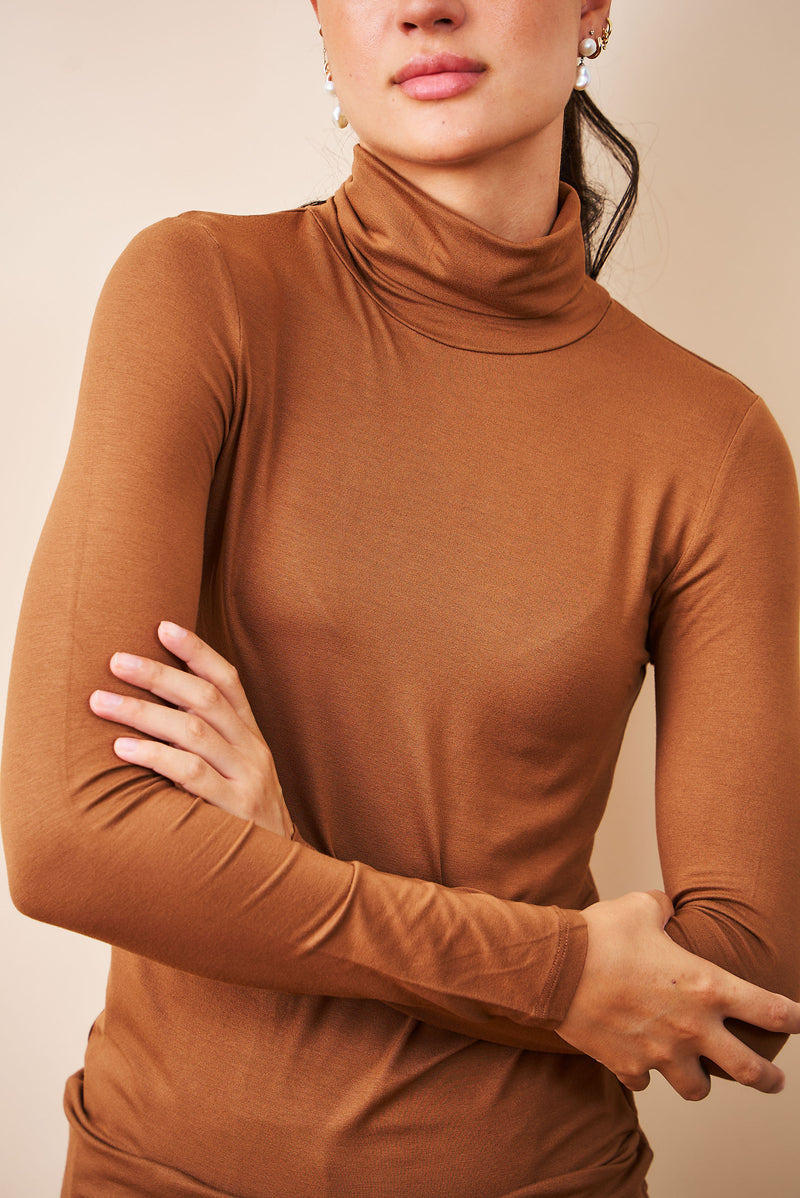 Majestic Soft Touch Long Sleeve Turtleneck in Bison