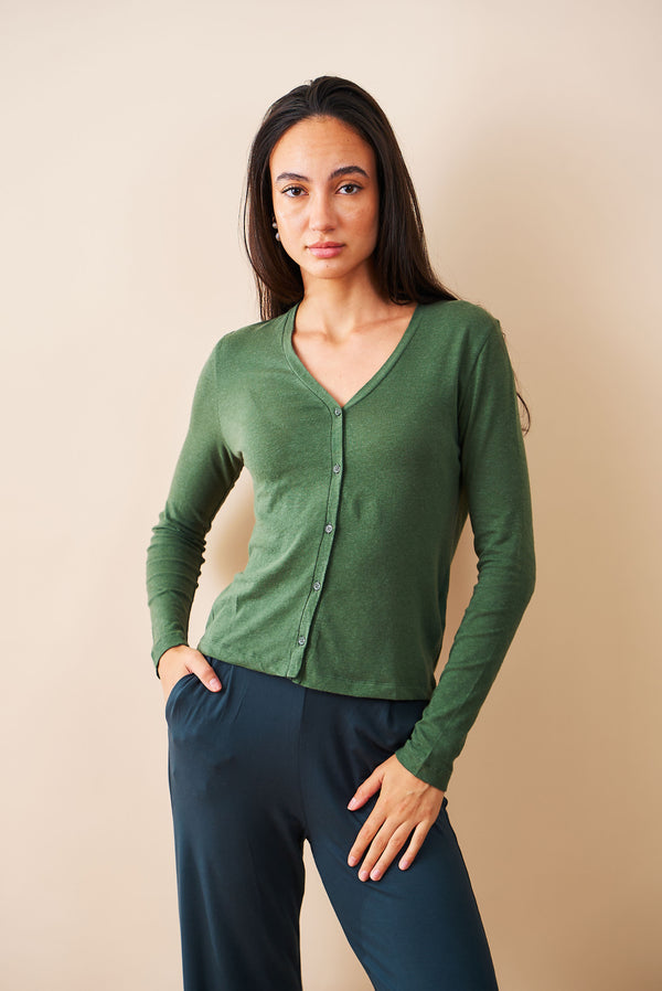 Cotton Cashmere Long Sleeve V-Neck Cardigan in Mousse