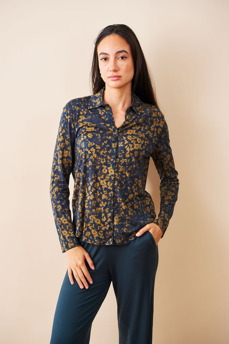 Majestic Novelty Button Front Shirt in Marine