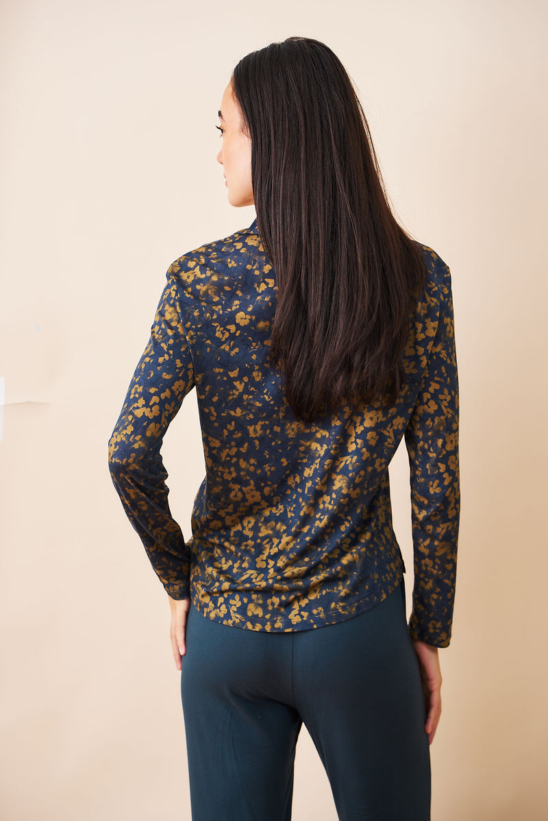 Majestic Novelty Button Front Shirt in Marine and Gold