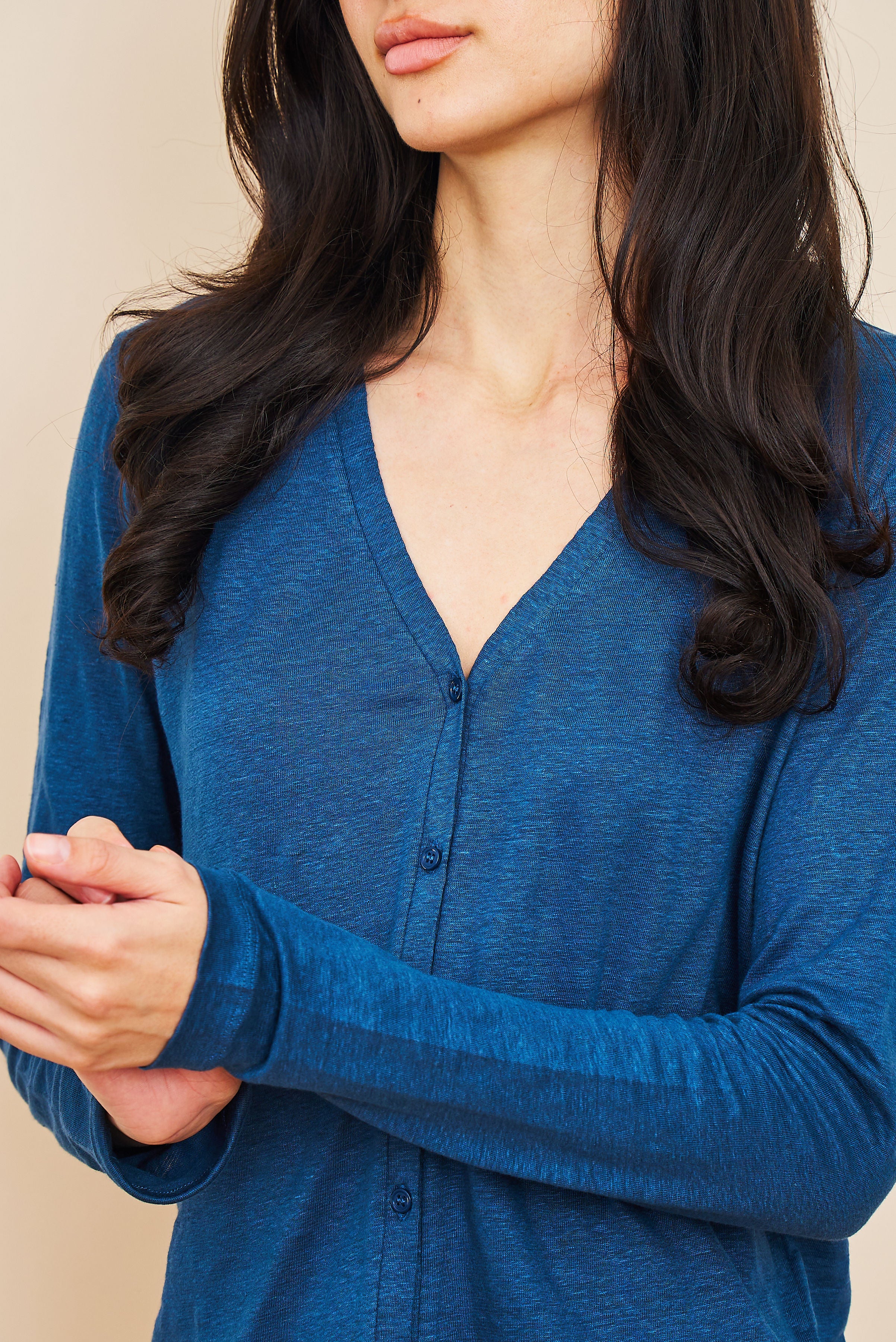 Stretch Linen V-Neck Cardigan in Bleu Taormina