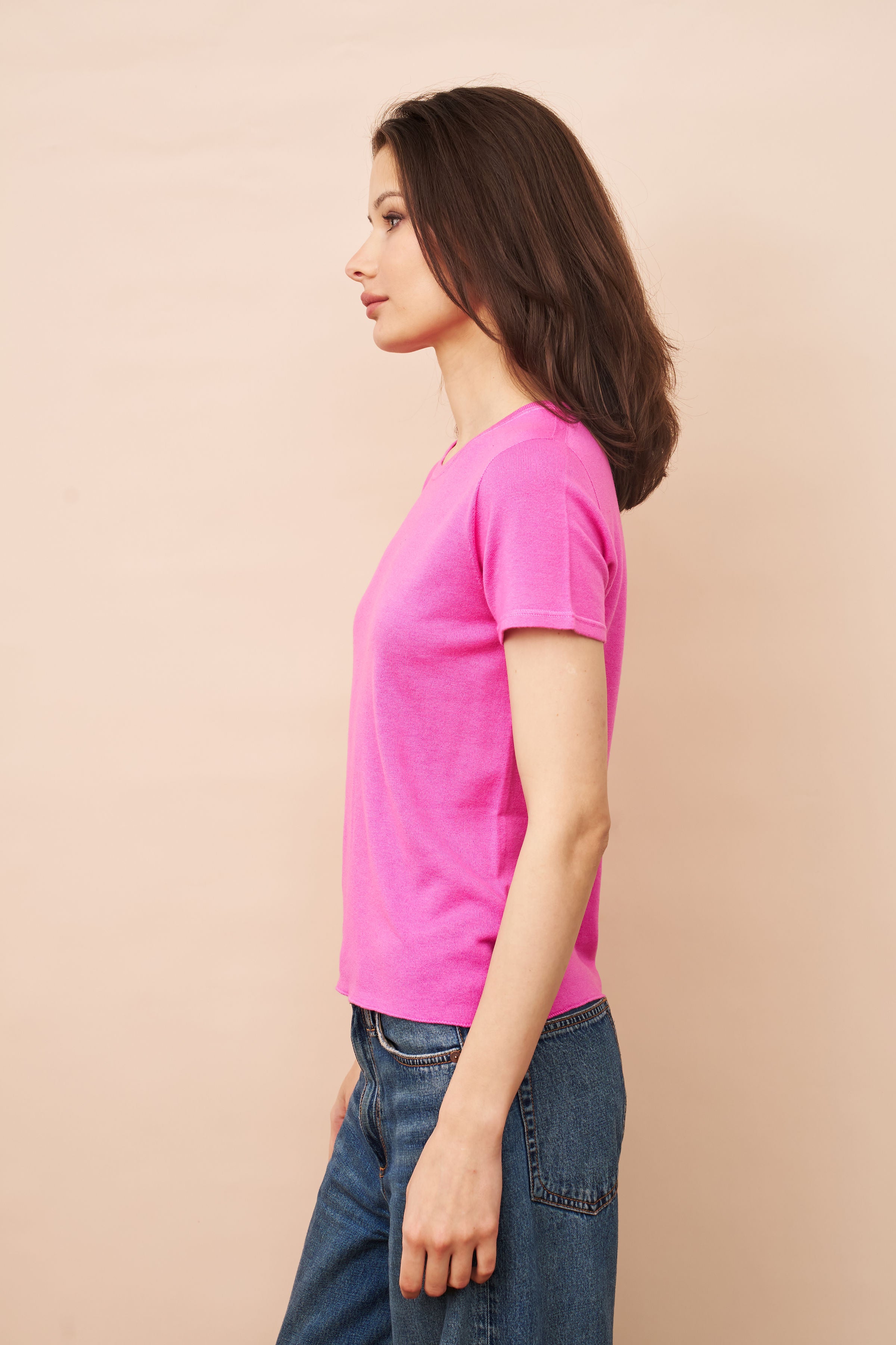 Majestic Washable Cashmere Short Sleeve Cashmere Crewneck in Fuschia