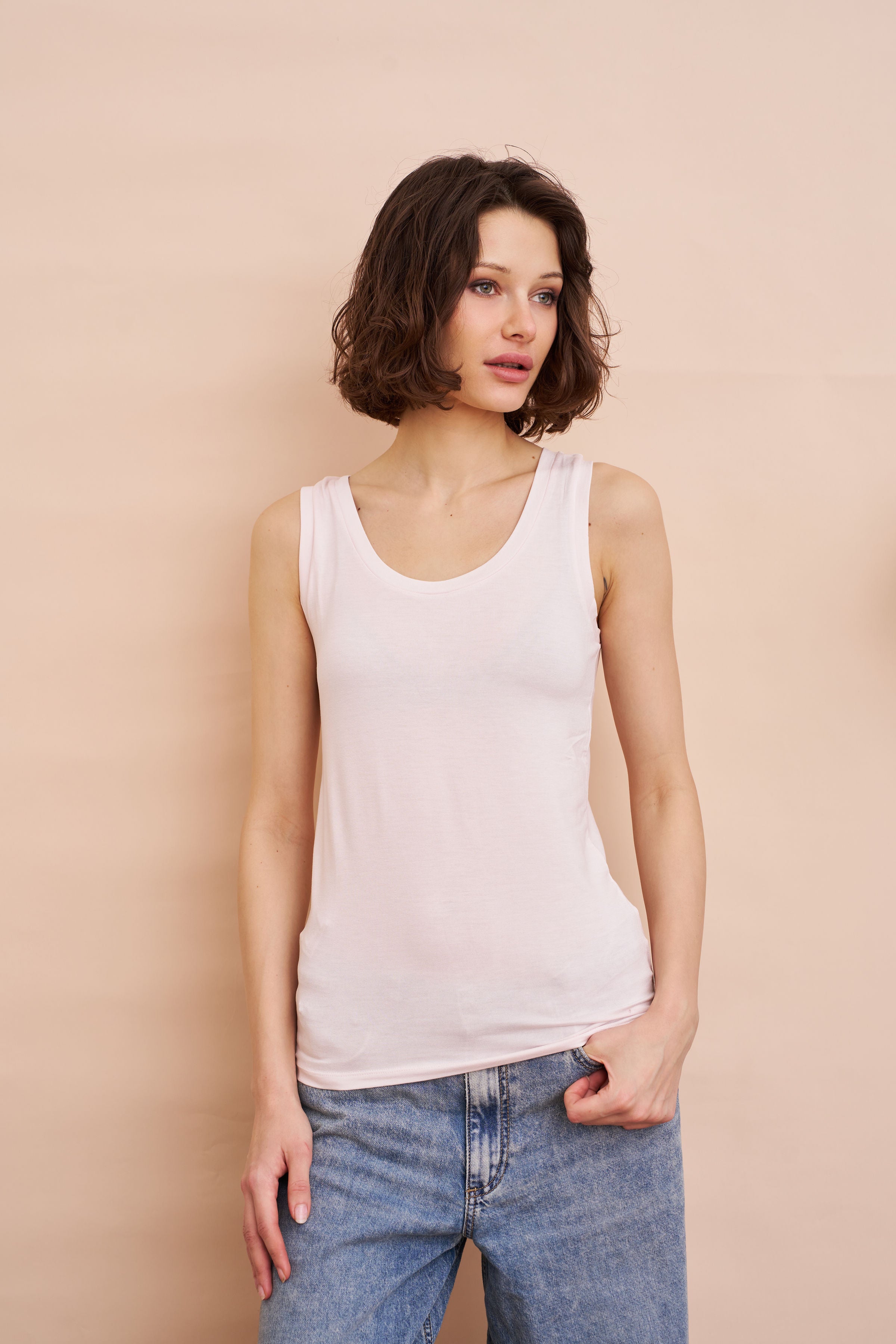 Majestic Flat Edge Scoop Viscose Tank in Eau de Rose
