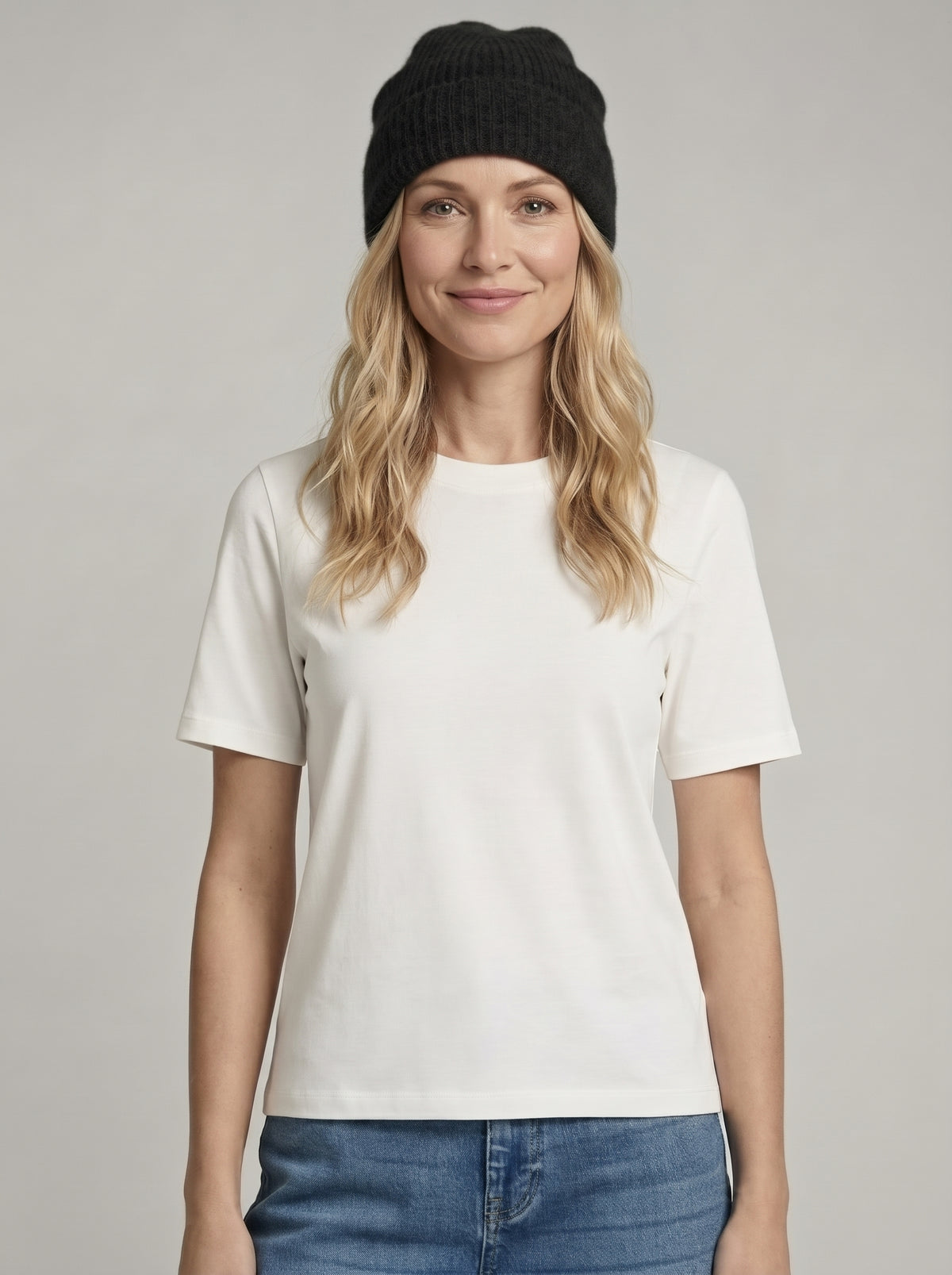 Cashmere Beanie in Noir