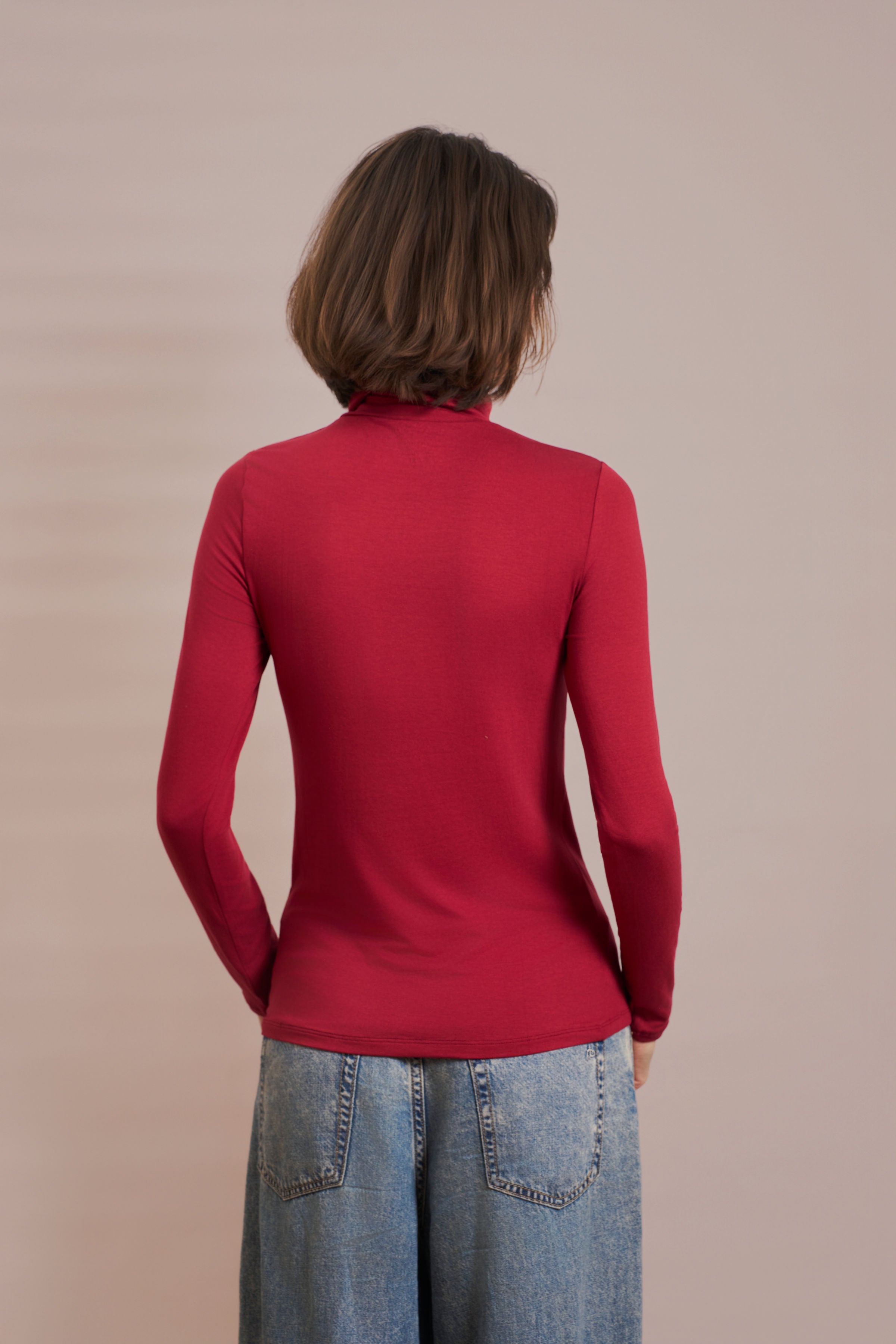 Majestic Soft Touch Long Sleeve Turtleneck in Syrah