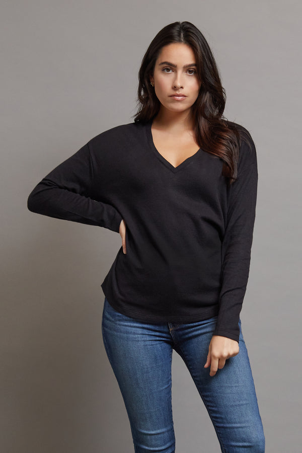 Majestic Long Sleeve Cotton/Cashmere V-Neck in Black