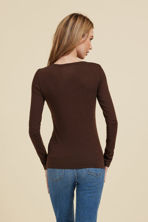 Majestic Cotton/Cashmere Long Sleeve Crewneck in Coffee