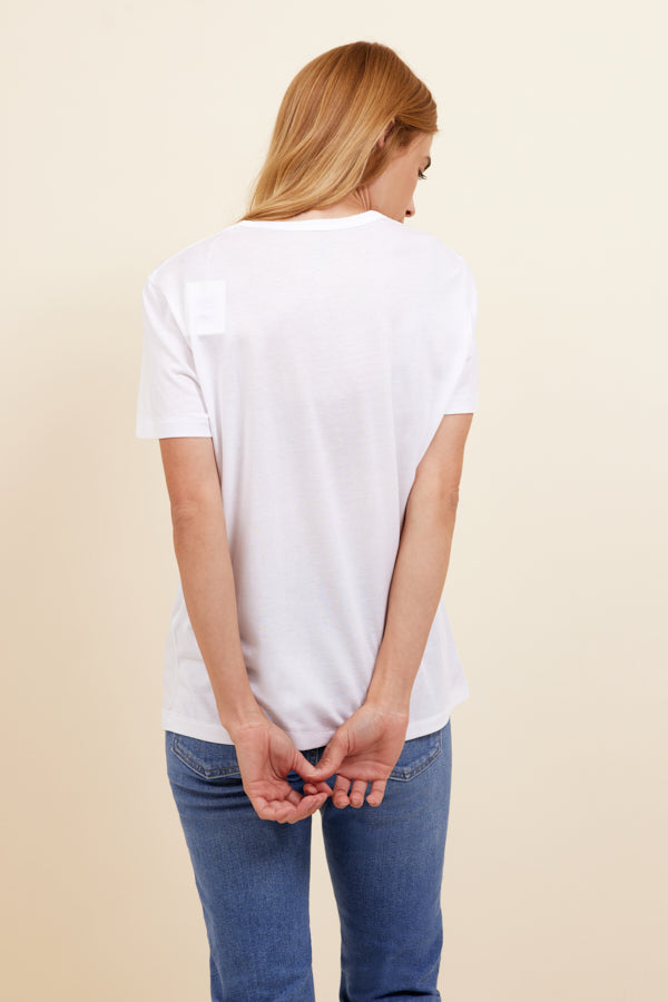 Majestic Lyocell Cotton Semi Relaxed Short Sleeve V-Neck in Blanc