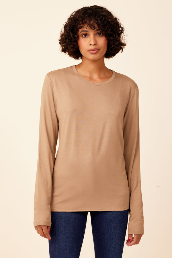 Majestic Soft Touch Semi Relaxed Crewneck in Cigare