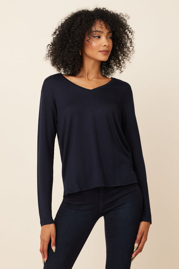 Soft Touch Semi Relaxed V-Neck w/ Side Slits in Marine