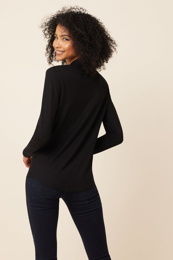 Majestic Soft Touch Long Sleeve Pocket Shirt in Black