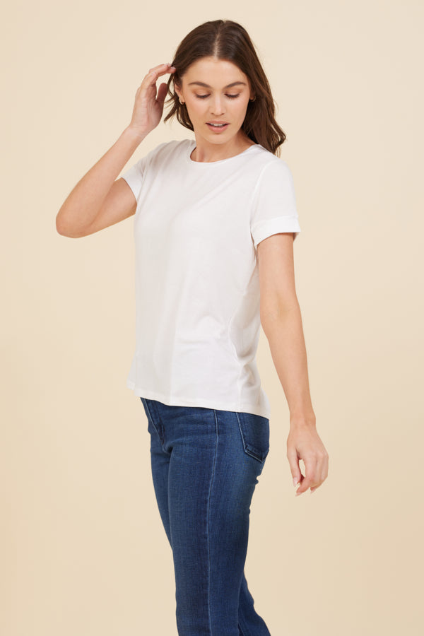 Soft Touch Short Sleeve Pleat Back Crewneck in Blanc