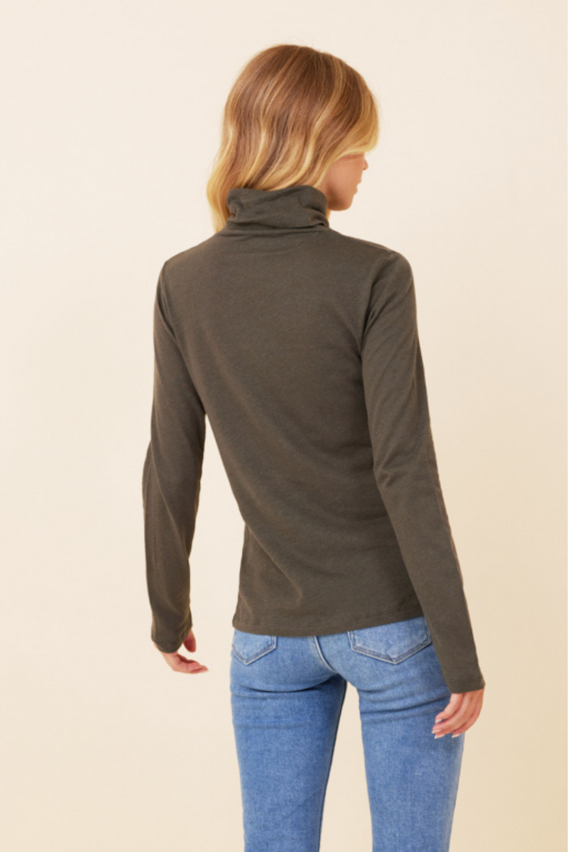 Majestic Long Sleeve Cotton/Cashmere Turtleneck in Pine Green