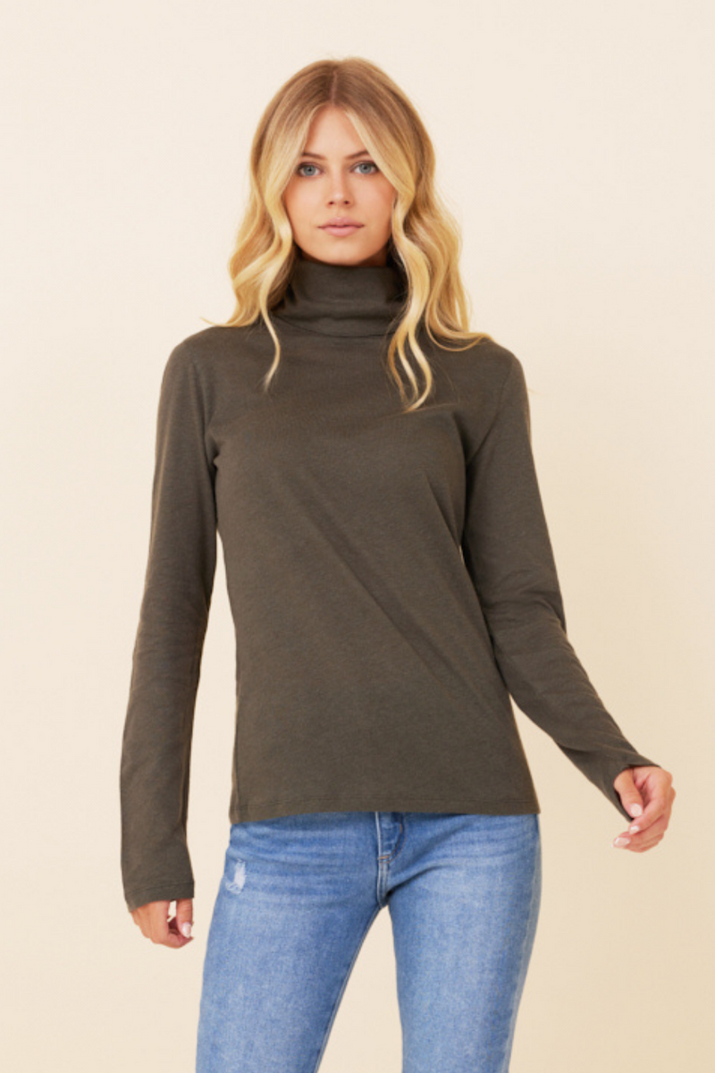 Majestic Long Sleeve Cotton/Cashmere Turtleneck in Pine Green