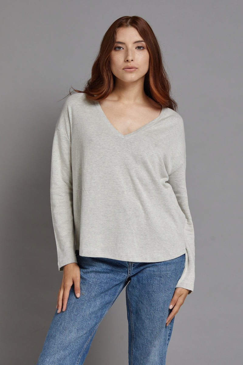 Majestic Long Sleeve Cotton/Cashmere V-Neck in Ecru/Gris Chine